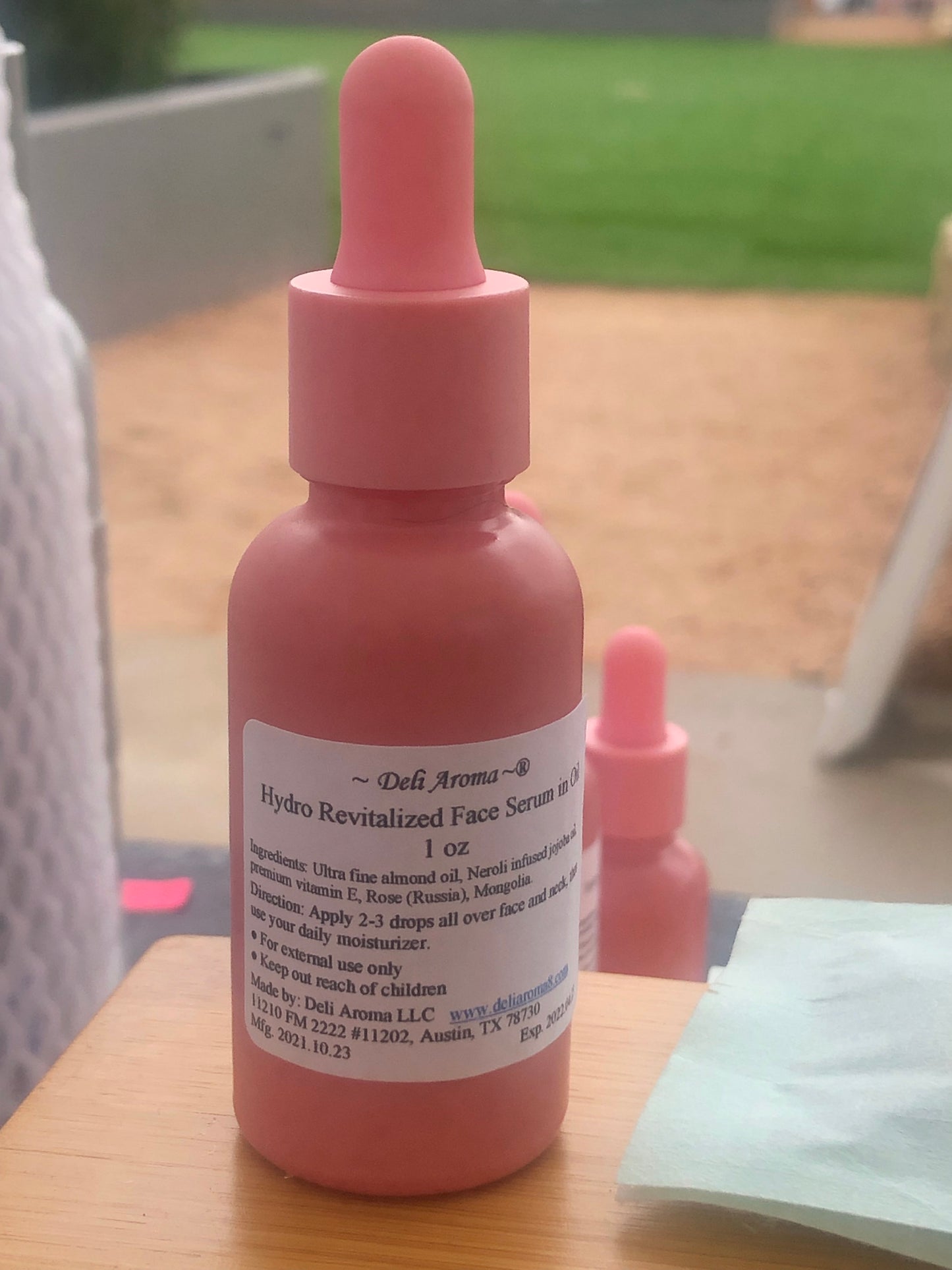 Hydro Revitalized Face Serum in Oil - Deli Aroma